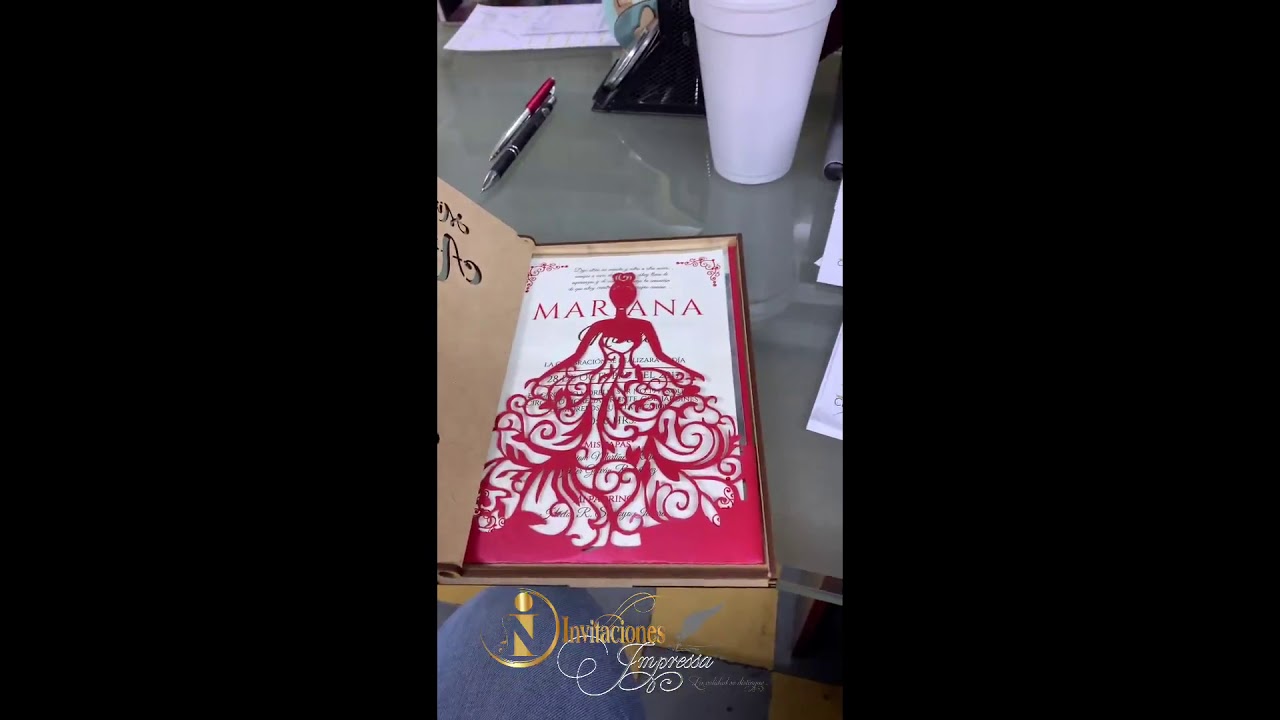 Invitación en corte láser en madera MDF invitaciones impressa