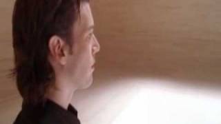 DANCING NOW - THE B-52&#39;S