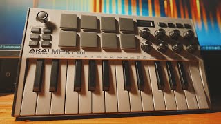 Video thumbnail for AKAI MPK mini MK3 Review by avelmusiqué