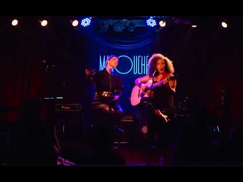 Anna Ratto e Ceumar visitam Arnaldo Antunes