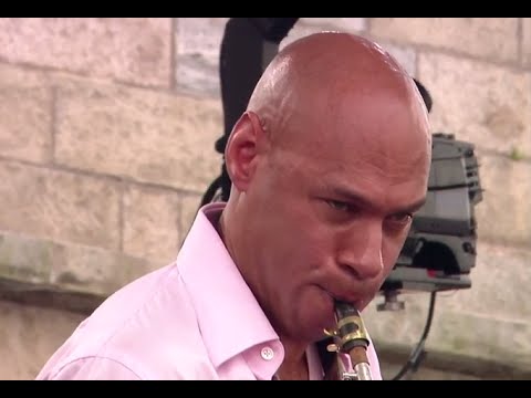 Joshua Redman - Shut Your Mouth - 8/14/2005 - Newport Jazz Festival (Official)