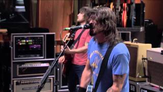 Foo Fighters - 1. Bridge Burning (LIVE @ Studio 606)