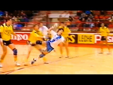 Salcedo, qué buen pase a Ramos. Liga ASOBAL 1990/91. Arrate-Bidasoa. 2F GrI J08. Éibar.