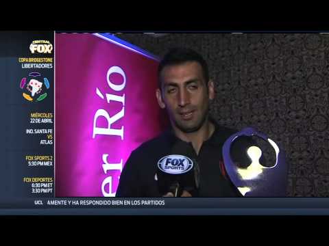 Entrega premio Mejor Arquero CBL 2014 a Sebastián Torrico