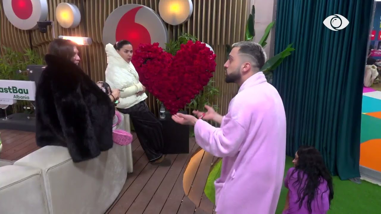 “Kështu është edhe jashtë”/ Rozana bisedon me Gjestin për Vserlon