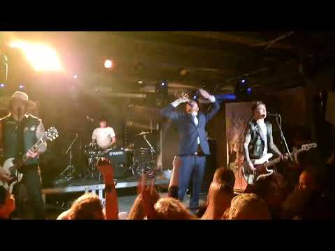 Nyrkkitappelu : Tästä se lähtee (live @ Ääniwalli, Helsinki 24.2.2023)