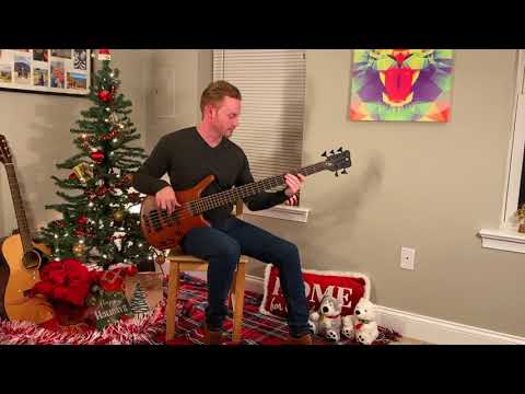 Warwick Thumb 5 ( Neck-Thru vs. Bolt-On ) Bass Comparison - (Nick Lombardi)