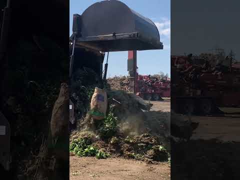 1998 international Tomcat dumping yard waste