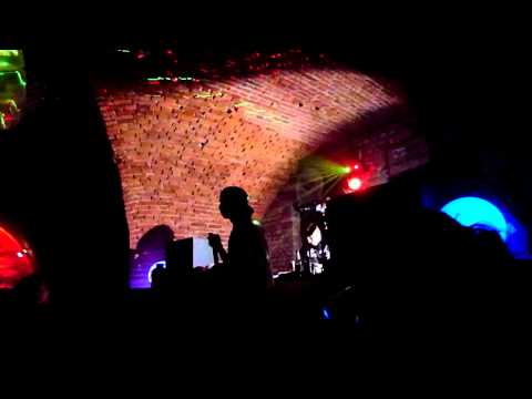 Urban Junk Yard - DJ Upzet, MC Zhi