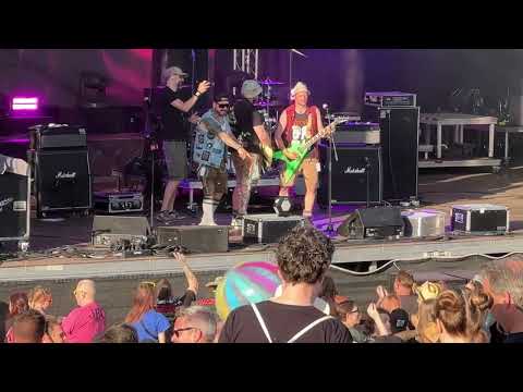 Die Analphabeten & J.B.O. auf der Bank Austria / Radio 88.6 Rock Bühne auf dem Donauinselfest 2025