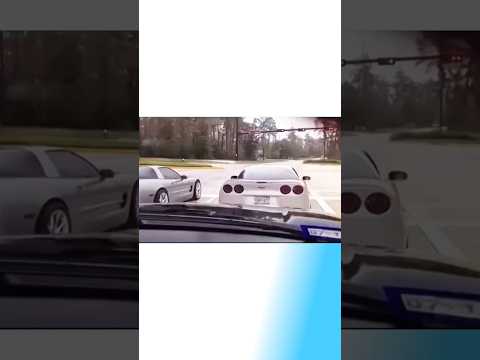 LARGADA: dois manés arrancando com Corvettes - deu muito ruim #shorts #cars #carros