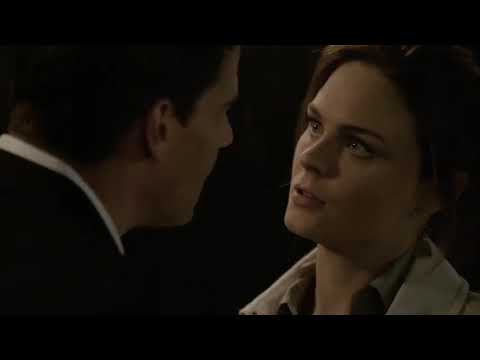 Booth y Brennan/ primer beso