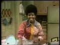 Classic Sesame Street Farley Surprises Susan 1970