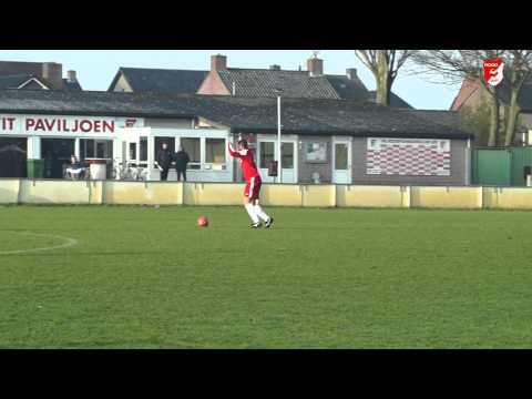 Voetbalwedstrijd Rood-Wit 5 - Moerse Boys 4