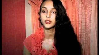 Even though I was a debutant Hrithik Roshan treated me with respect: Monikangana Dutta