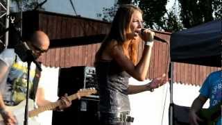 Zuzana Smatanová - Keď neveríš, uveríš (live - Boje na Hrone 2012)