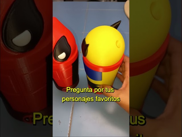 Vídeo relacionado con Elbenwald taza en diseño 3D para fans de Deadpool - diseño cara - 7 x 11 x 13 cm - 420 ml - cerámica - rojo