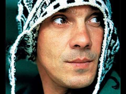 Manu Chao - Me Quedo Contigo (Si me das a elegir)