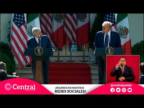 Andrés Manuel López Obrador shouts "Long live Mexico, long live Mexico, long live Mexico!" alongs...