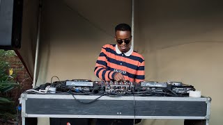 Download lagu AMAPIANO MIX | ROMEO MAKOTA X INNERCHILD FEST 2022 - EBUSUKU CHIPI KE CHIPI KUSEZO KHANYA ZIWA NGALE mp3