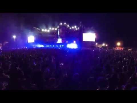 Revolution vs. Ringo vs. Leave The World Behind vs. Reach Out (Axwell Edit) (Axwell LIVE set)