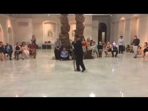  Frank Obregón  and  Jenny Gil  are  dancing  to  a  milonga