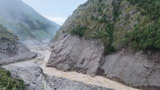 Equipos de rescate corren contra el tiempo para encontrar sobrevivientes en Xizang