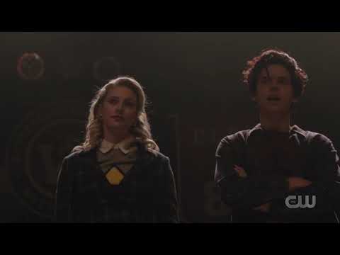 Riverdale 3x16 Seventeen-whole cast (Heathers the musical)