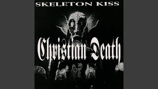 Skeleton Kiss - Fright