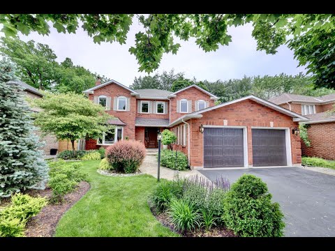 2140 Dunvegan Ave Oakville ON - Presented by Peter He