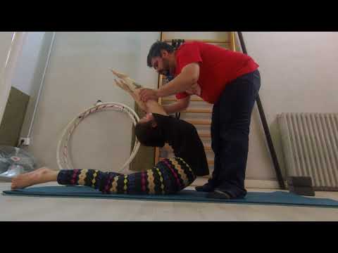 Working contortion backfold arms with @polingmel