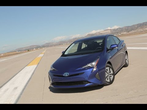 2016 Toyota Prius Review - First Drive