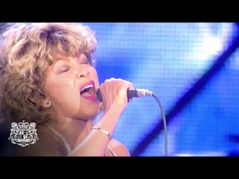 Tina Turner - Let's Stay Together (Live from Wembley Stadium, 2000)