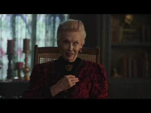 Archie Is Rebuilding The House, Nana Rose Wants Riverdale Back - Riverdale 6x07 Scene