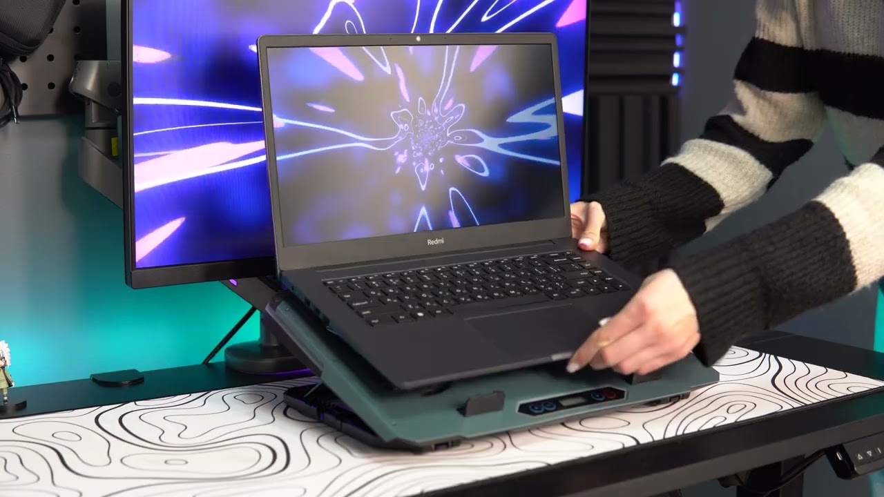 Охолоджувальна підставка для ноутбука Gamepro CP1040 Black/Gray video preview