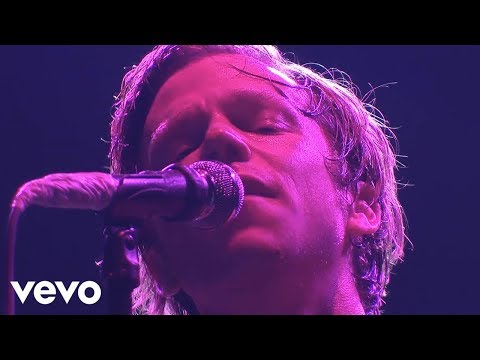 Cage The Elephant - Come A Little Closer (Tour Video)
