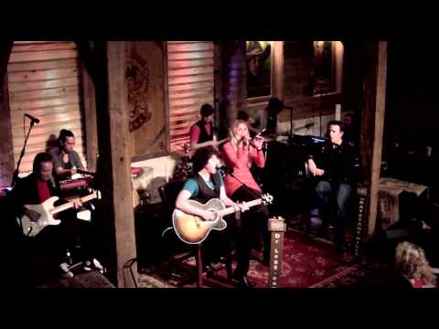 Johnny Cooper (featuring Kimberly Dunn) - Moving On