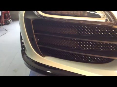 Porsche 991 Turbo S Centre Side Grille Fitting