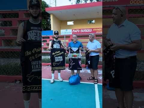 🔴 FAFO DOTA DE UNIFORMES A TODOS LOS CLUBES DE BALONCESTO DE SAN JOSÉ DE OCOA A TRAVÉS DE FIRSAHO