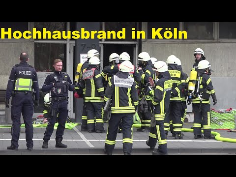 Kellerbrand in Hochhaus sorgt für Alarmstufenerhöhung in Köln-Chorweiler am 28.03.23 + O-Ton