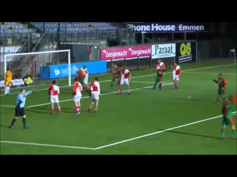 Heerlijke goal in de winkelhaak á la Cristiano Ronaldo