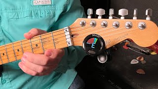 Video thumbnail for Snark Sn5x Clip on Tuner For Guitar by We Review It All