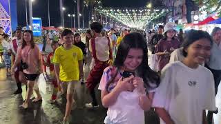 សប្បាយៗ​ តួត្លុកឆៃយ៉ាំ​ នៅផ្លូវថ្មេីរជេីងចតុមុខ