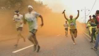 Colour run in Moscow brightens mood ahead of Marathon