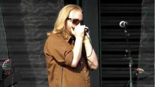 Moreland and Arbuckle - Don't Wake Me