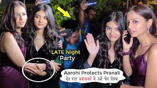 Download lagu How Karishma Sawant Saves Pranali Rathod From The Crowd When They Leaves The Party Late At Night mp3