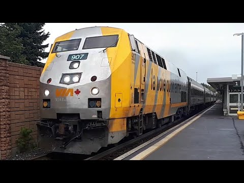 (Budd Cars) VIA 73 - 907 At Clarkson