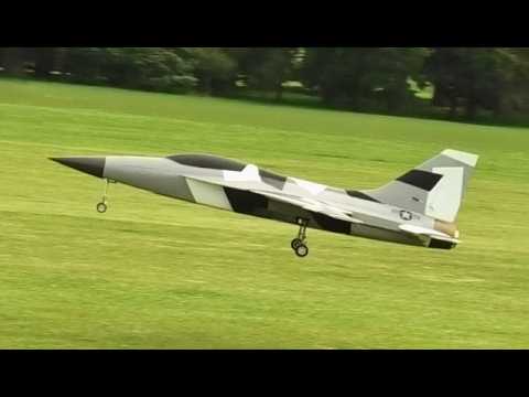 VECTORED THRUST SPORTS JETS - AZZA & DAVE STEPHENS AT WESTON PARK INTERNATIONAL RC AIRSHOW - 2025