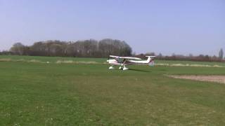 preview picture of video 'Allegro lander på Revninge flyveplads'