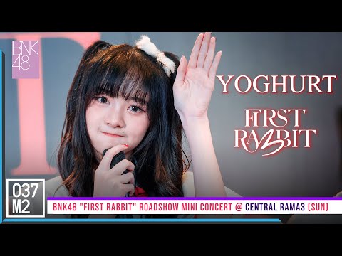 220227 BNK48 Yoghurt - First Rabbit @ BNK48 First Rabbit Roadshow Mini Concert [Fancam 4K 60p]